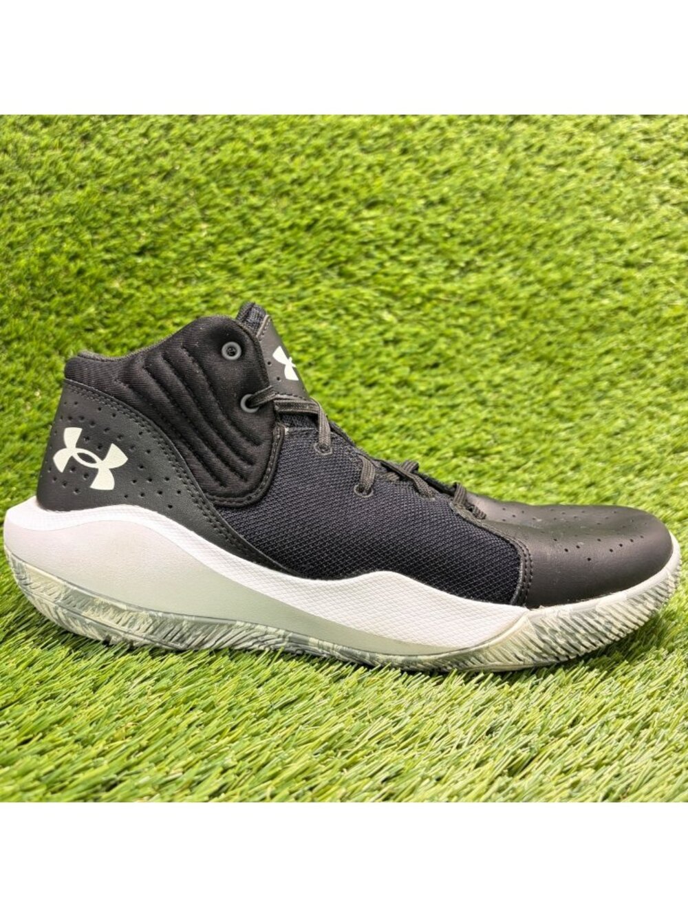 Under Armour Jet '21 Mens Size 9 Black White Athletic Basketball Shoes Sneakers